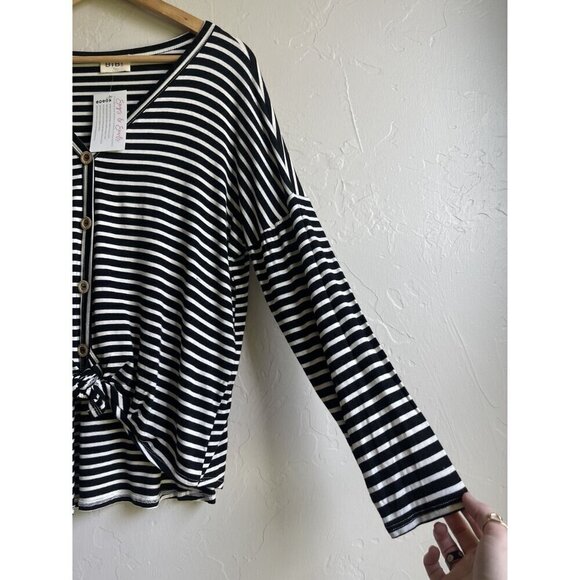 New! Bibi Size Medium Black White Striped V-Neck Top Tie Knot Waist - Picture 8 of 12